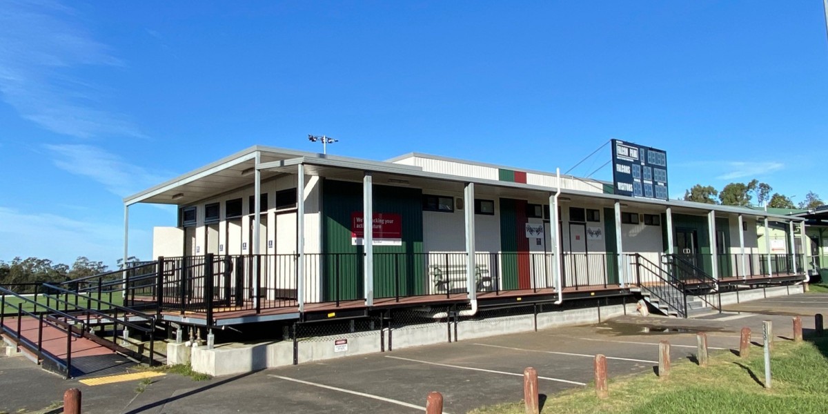 Portable Sports Building with Green and Red Paint