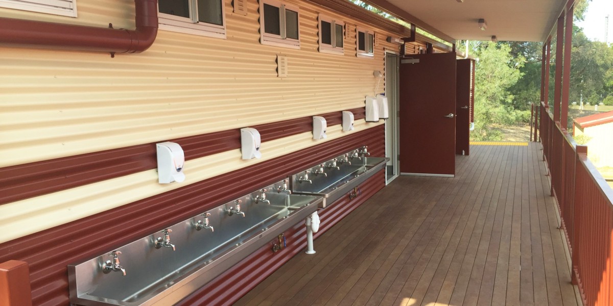 Coomera Anglican College Changerooms