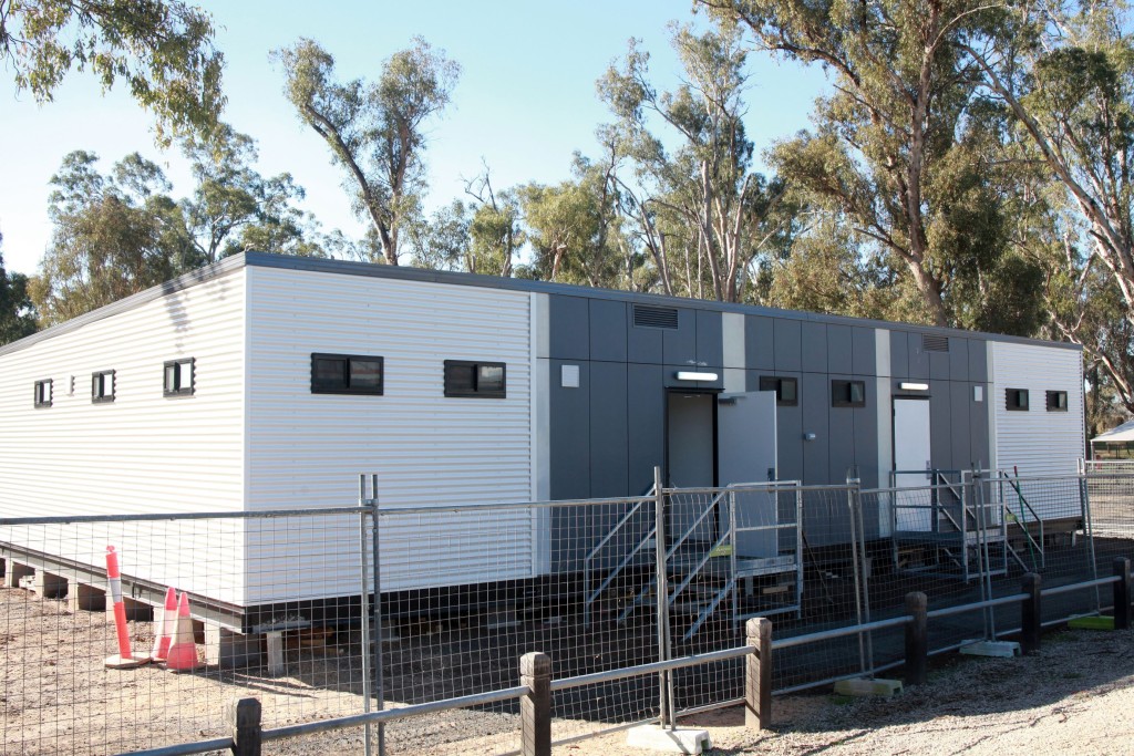 Transportable changerooms for Shepparton Swans FNC